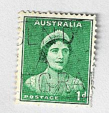 Buy Australia Woman green one Used (BP90926)