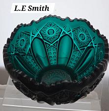 Buy L.E Smith Glass dark green Quintec bowl