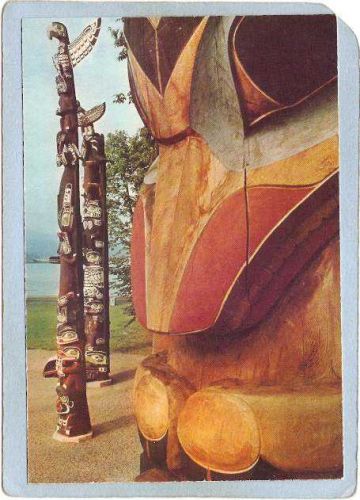 CAN Vancouver Postcard Totem Poles In Stanley Park can_box1~106