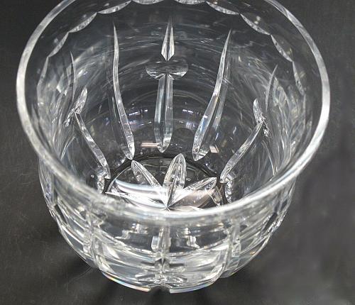 Hand cut candy bowl 24% crystal Signed O'ROURKE Mouth blown hand polished