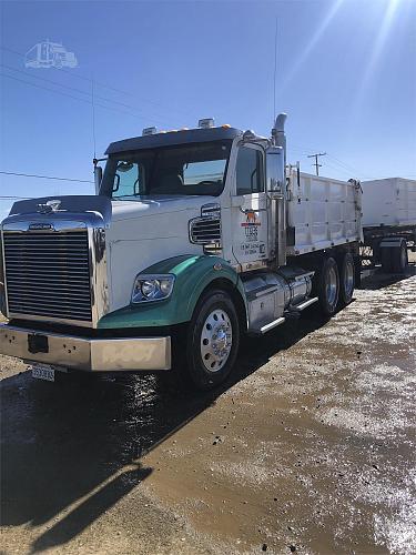 2011 Freightliner 122SD Dump - Transfer Truck