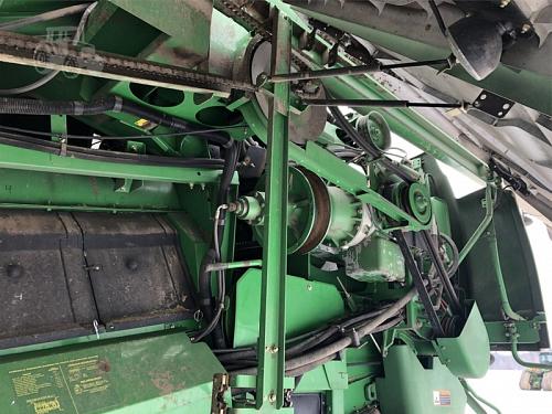 2004 John Deere 9660 STS Combine