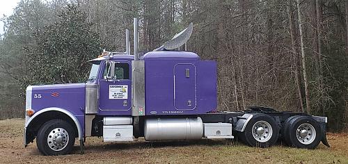 2000 Peterbilt 379 Semi Tractor