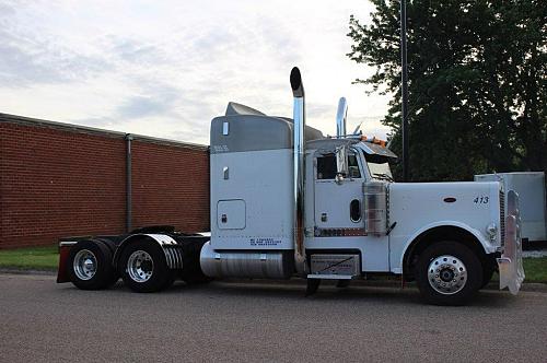 1995 Peterbilt 379 EXHD Semi Tractor