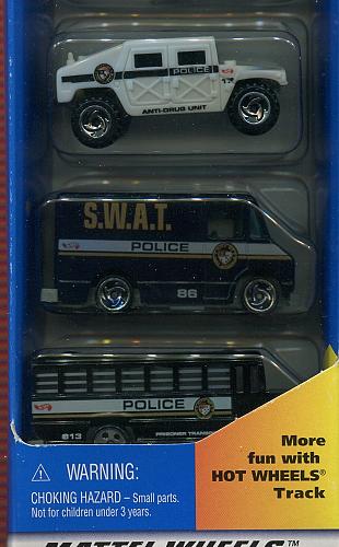 4 - Mattel HOT WHEELS -- POLICE FORCE - 5 Car Gift Pack -- MINT