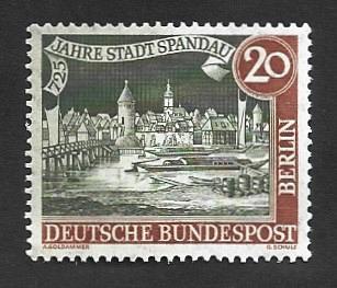 German Hinged Scott #9N144 Catalog Value $2.05