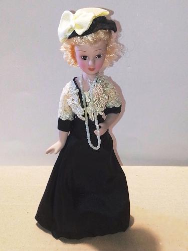 Margaret Schlegel. Porcelain doll. Folk Dolls Art. Doll. Puppet. Dummy. Collectible d