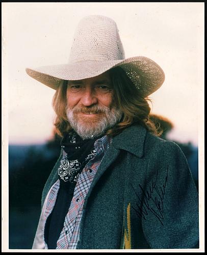 WILLIE NELSON 8 x 10 Color PHOTO With Preprinted Autograph