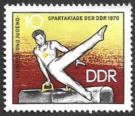 German DDR MH Scott #1225 Catalog Value $.30