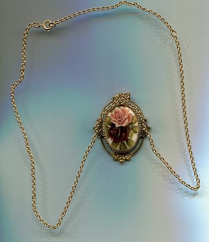 SARA COVENTRY Necklace & Brooch on a 24" GOLDTONE Chain