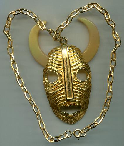 Hear is an interesting PENDENT NECKLACE