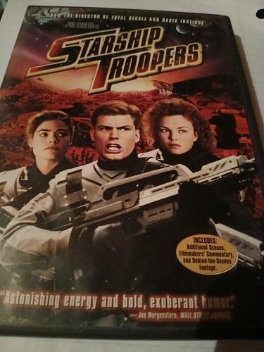 STARSHIP TROOPERS- DVD-SYFY