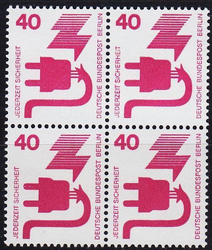 GERMANY BERLIN [1971] MiNr 0407 ( **/mnh ) [01] Unfall 4er