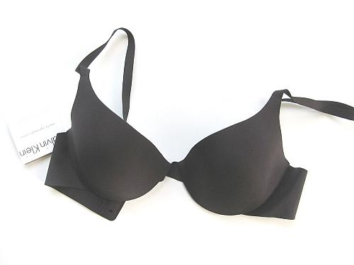 XB017 Calvin Klein NEW F2838 Perfectly Fit Naked Lift Zone Pad Plunge UW Bra 32D