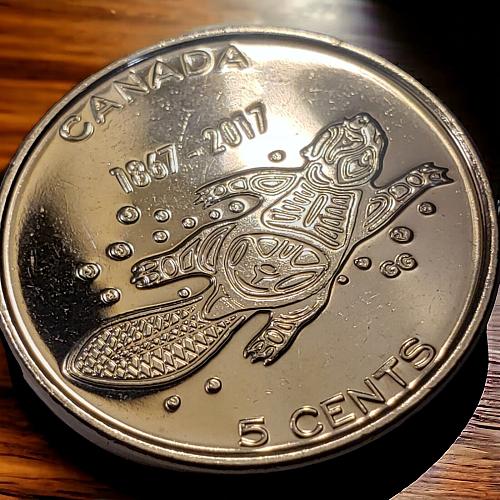 1867-2017 Canada 5Cent Nickel 5 Cents Elizabeth II Living Traditions 5c Beaver