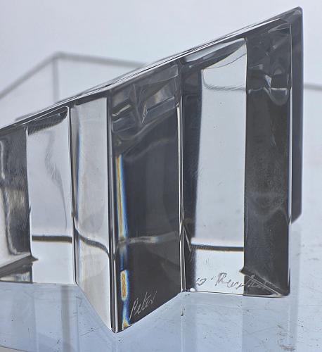 Hand crafted art glass star paperweight Signed