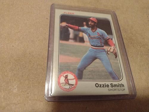 1983 Fleer 16 Card Lot