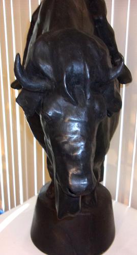 Mid Century Modern 1981 G.M. Buffalo Sculpture &ndash; Vintage