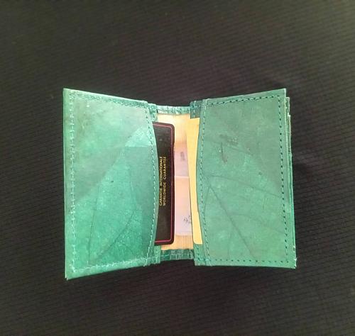 GREEN MAGNET NAME CARD WALLET LEAF LEATHER NAME CARD HOLDER NOTE HOLDER WALLET