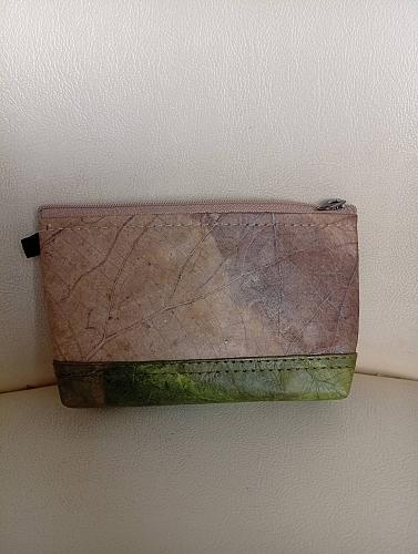 MULTIPURPOSE TRAVEL AMENITY KIT LEAF LEATHER STATIONARY CASE TRAVEL CASE HNADICRAFT