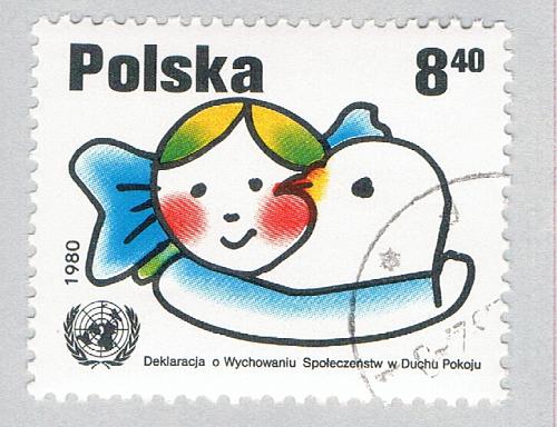Poland 2423 Used Girl Embracing Dove 2 1980 (BP71220)