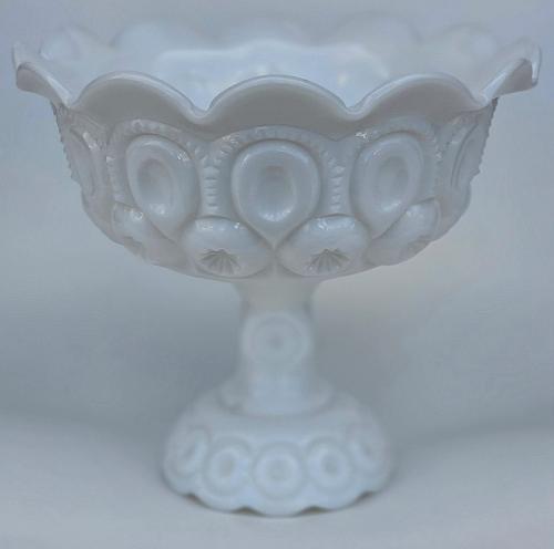 L.E SMITH milk glass Moon and star open footed dish