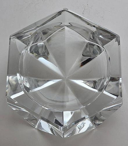 Cut glass star Heavy ashtray crystal good quality