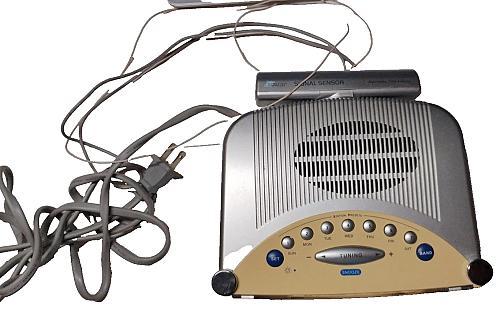 Sangean Atomic Digital Alarm Clock LCD RCR-22 AM/FM 2Band Radio Auto Time SNOOZE