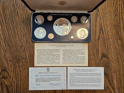 1977 Panama 9 Coin Proof Set