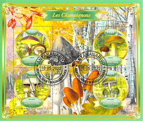 Madagascar 2022 Sheet Mushrooms plants fungi 4 values (TS0064)