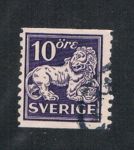 Sweden 119 Used Heraldic Lion (S0361)