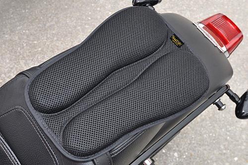 SKWOOSH Passenger Pillion IV Motorcycle Gel Rear Seat Pad with Breathable Coo...