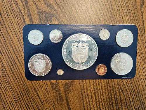 1977 Panama 9 Coin Proof Set