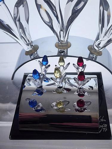 Swarovski crystal Tulip figurine DWH004