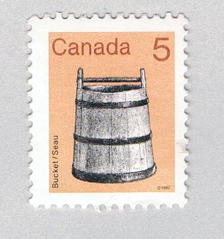 Canada 920 MLH Bucket 1985 (BP87002)