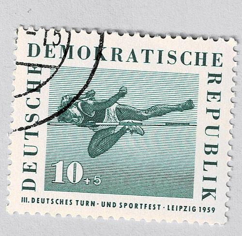Germany DDR Olympics pole vaulter green 10Used (BP91514)