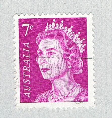 Australia QEII majenta 7c 2 (AP132806)