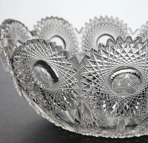 Meriden Theodora cut glass bowl 9" Repaired