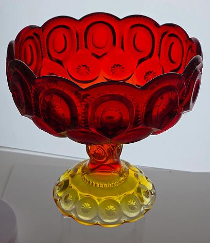 LE Smith glass large Red moon and stars footed bowl