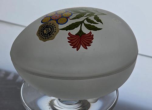 Westmoreland frosted egg shape trinket box