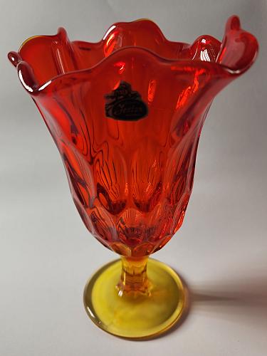 Fenton glass thumbprint amberina vase