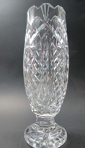 Waterford CUT GLASS signed vase footed old cut in Ireland vid 155