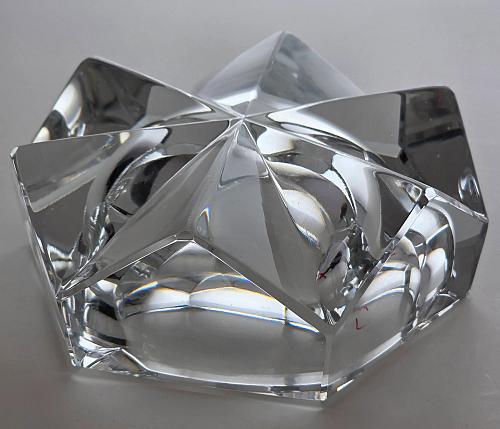 Cut glass star Heavy ashtray crystal good quality