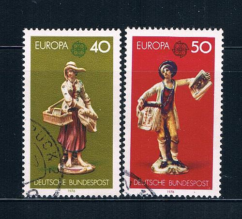 Germany 1211-12 Used set China Figurines (G0148)