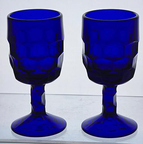 Viking Glass blue wine honeycomb pair