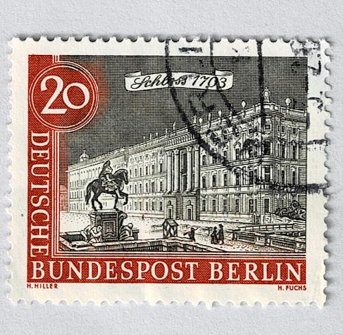 Germany Berlin Building Gray 20 Used (BP91521)
