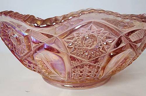 L E Smith Glass pink iridescent crimped bowl