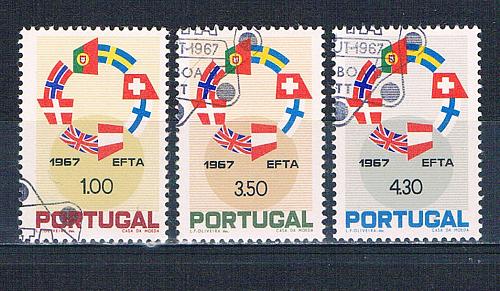 Portugal 1011-13 Used set Flags 1967 CV 3.35 (P0327)
