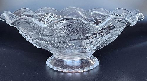 L E Smith Glass grape bowl