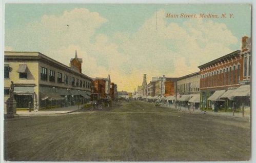 New York Medina Main St Long Shot Street Scene w/Old Buildings Old Cars~283